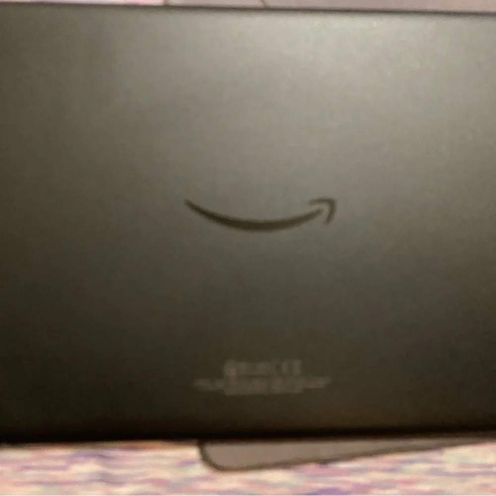 LIKE NEW AMAZON FORE TABLET HD 10 (11th) 64G